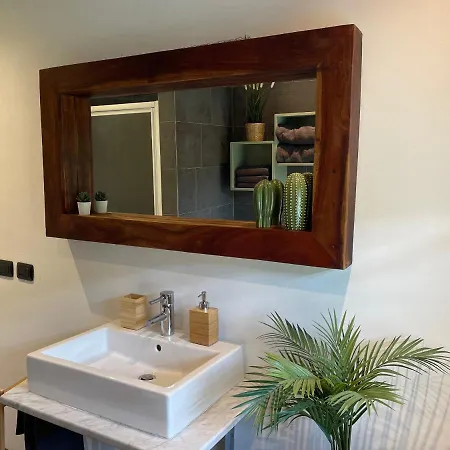 My Humble House: Con Vista E Giardino Uso Esclusivo *
