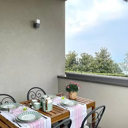 My Humble House: Con Vista E Giardino Uso Esclusivo